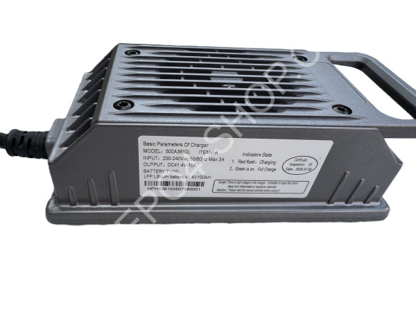 Nabíječka LIFEPO4 12S 41,4V/10A (1)