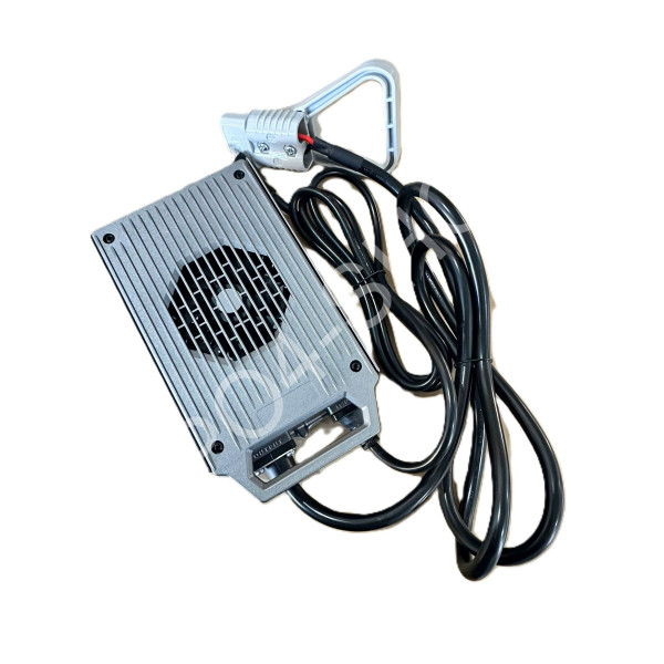 Nabíječka LIFEPO4 8S 27,6V/30A (4)